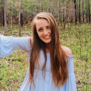 Meet your Posher, Emily